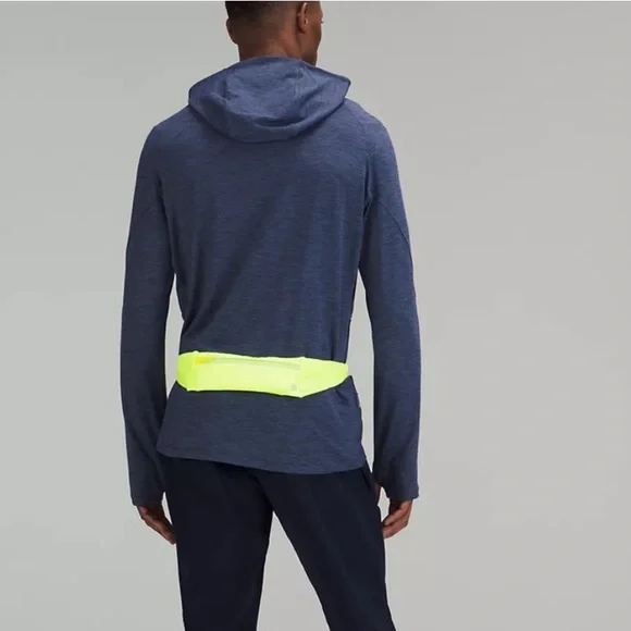 NWT Lululemon Fast and Free Running Belt Highlight Yellow - Picture 3 of 4